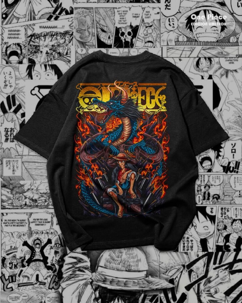 One Piece anime artwork in blue and orange on a black T-shirt / Diseño de One Piece en camiseta negra